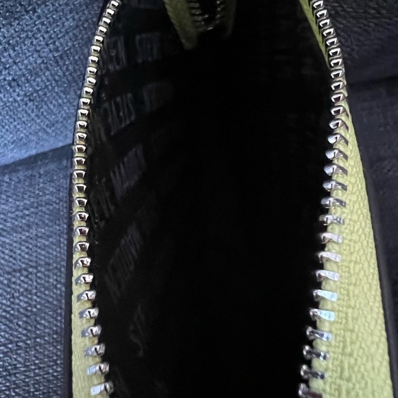 NWT STEVE MADDEN ZIP AROUND CARDHOLDER SMALL WALLET CARD CASE - Picture 4 of 5